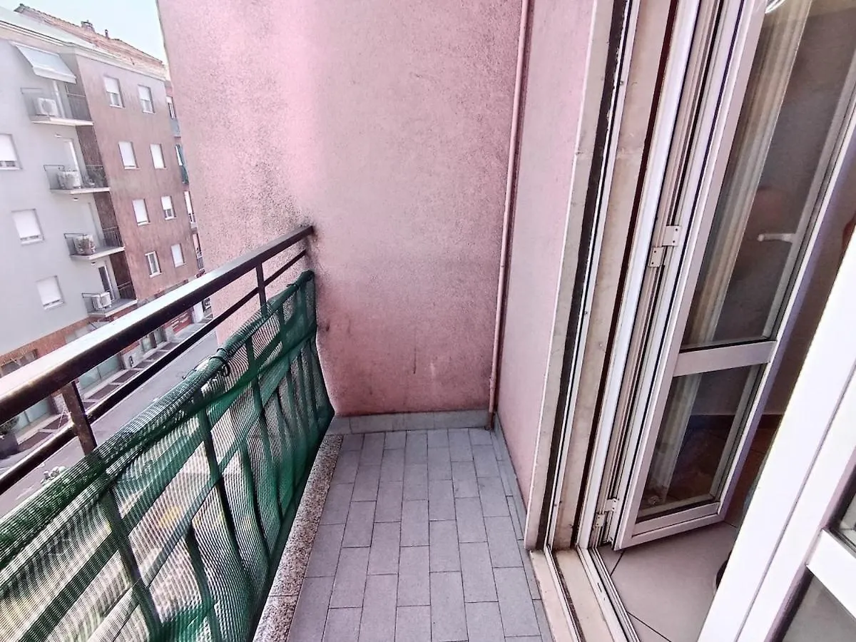 A Casa Di Giulia Near Rho Fiera Lägenhet Pero